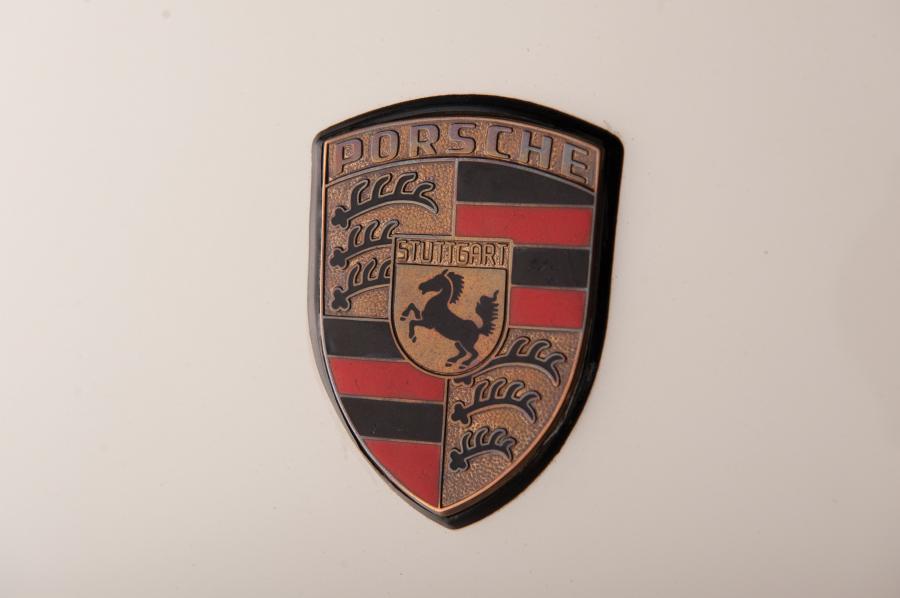  Porsche 911 1964 года  (фото 10 из 18)